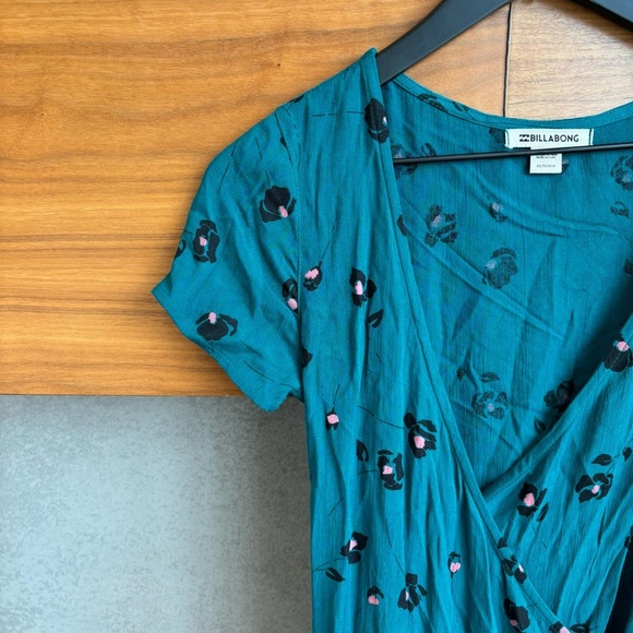 NWT BILLABONG TEAL BLUE WRAP DRESS, SIZE XS - Picture 7 of 12